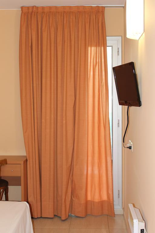 Single Room Private Bathroom,339029392:JPEG