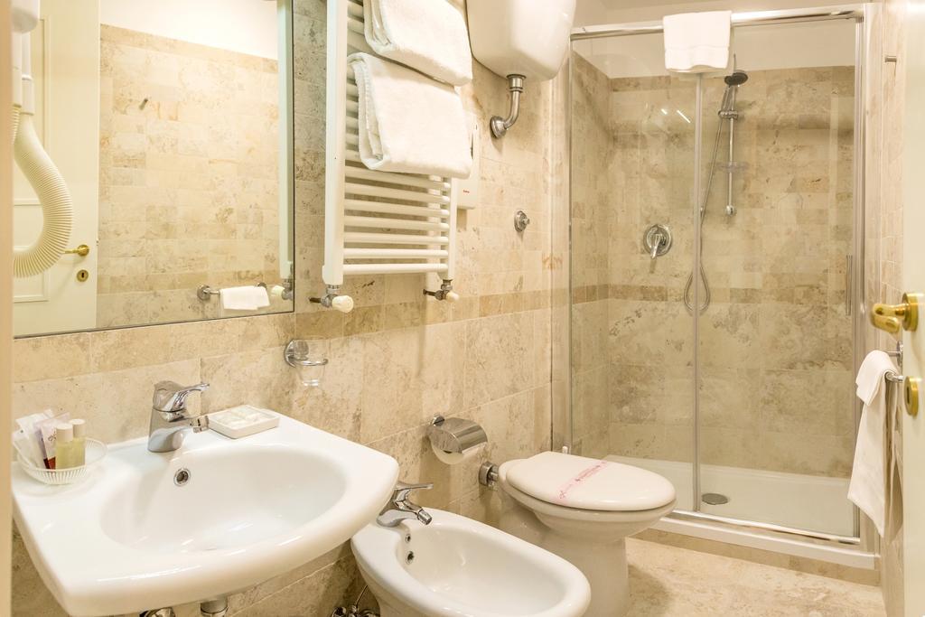 Chambre Double ou Lits Jumeaux