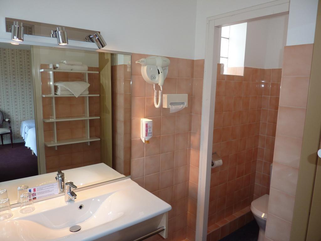 Chambre Triple Supérieure avec Vue sur les Pins