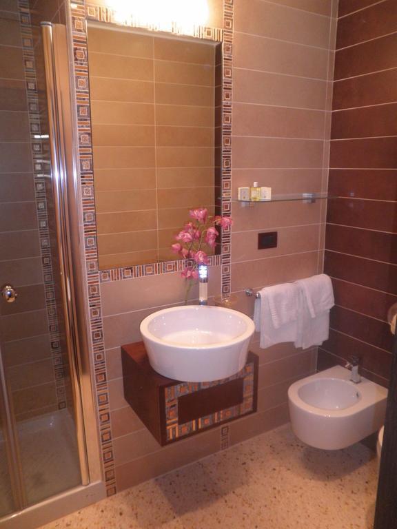 Quadruple Room,1253412568:JPEG