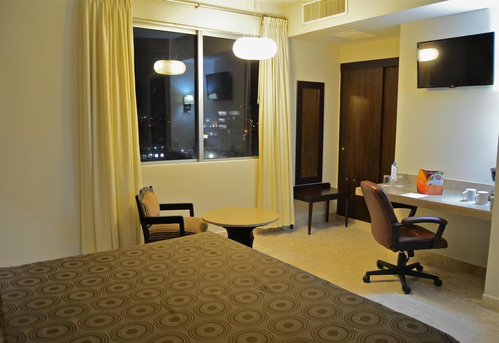 Superior King Room