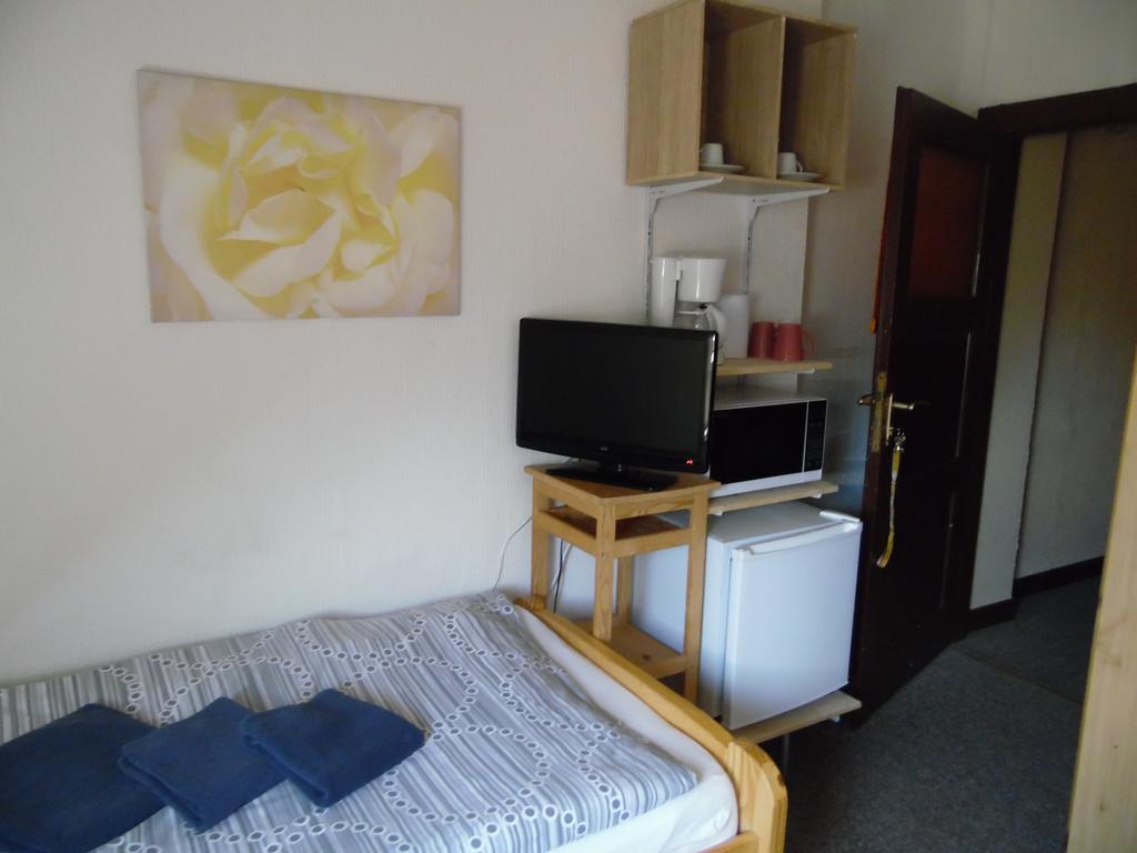 Small Single Room Sonderpreis