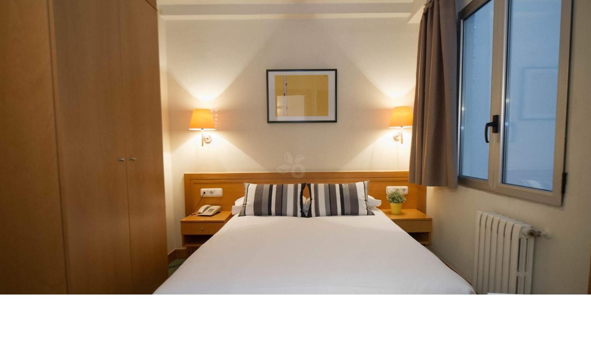 Small Double Room,1772882217:JPEG