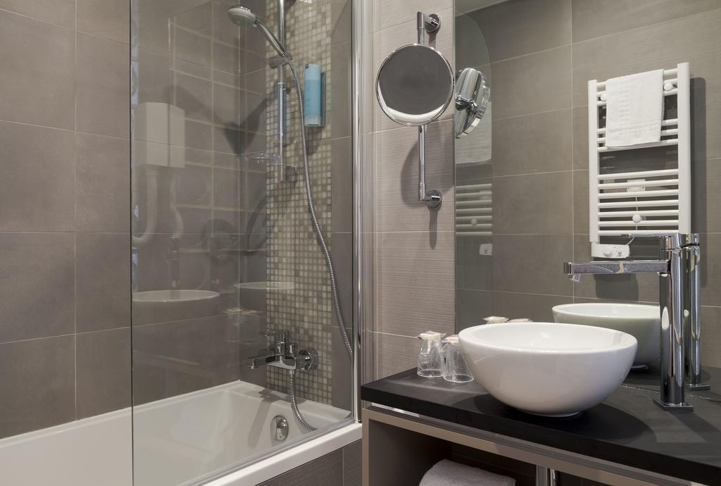 Quarto Comfort com 2 Camas de Solteiro