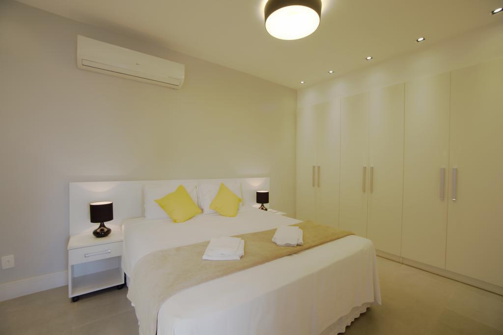 Apartamento com Varanda