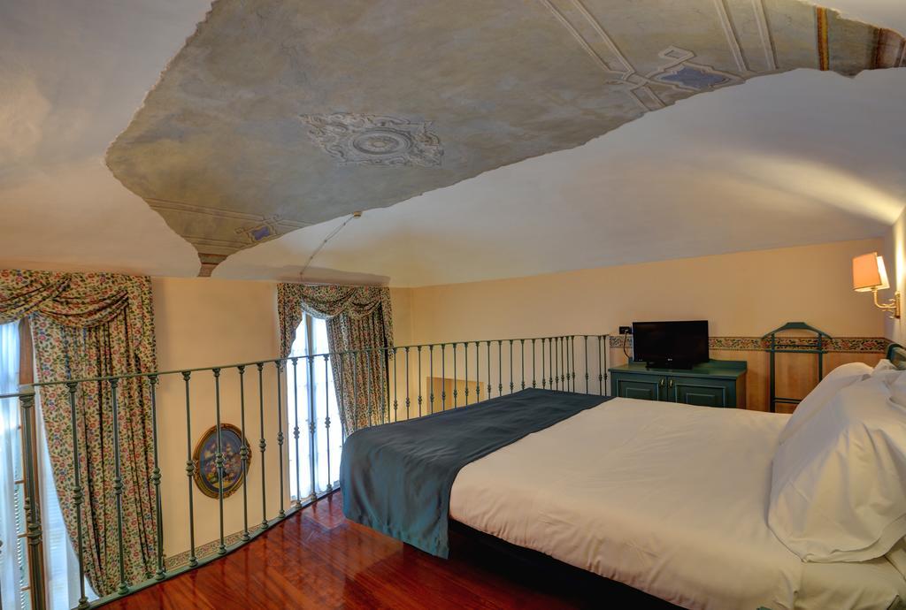 Junior Suite met Queensize Bed
