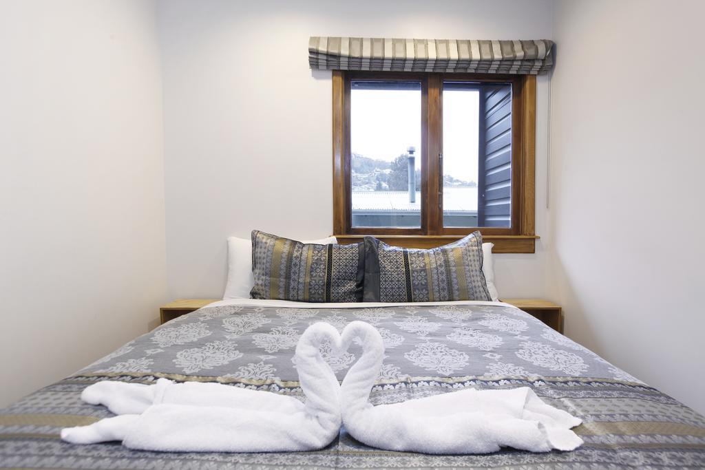 Two-Bedroom Apartment,273128837:JPEG