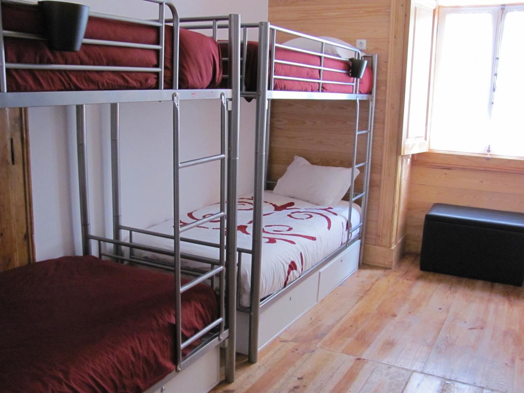 Einzelbett im gemischten Schlafsaal (8 Betten)