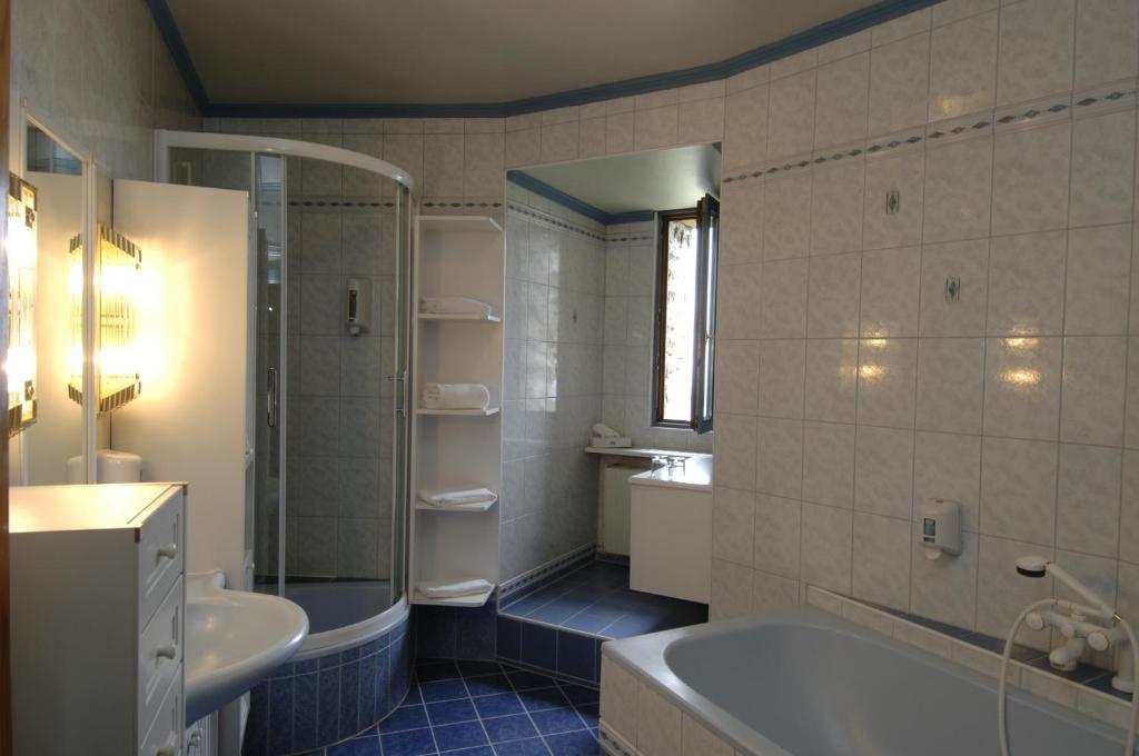 Deluxe Suite,27710714:JPEG