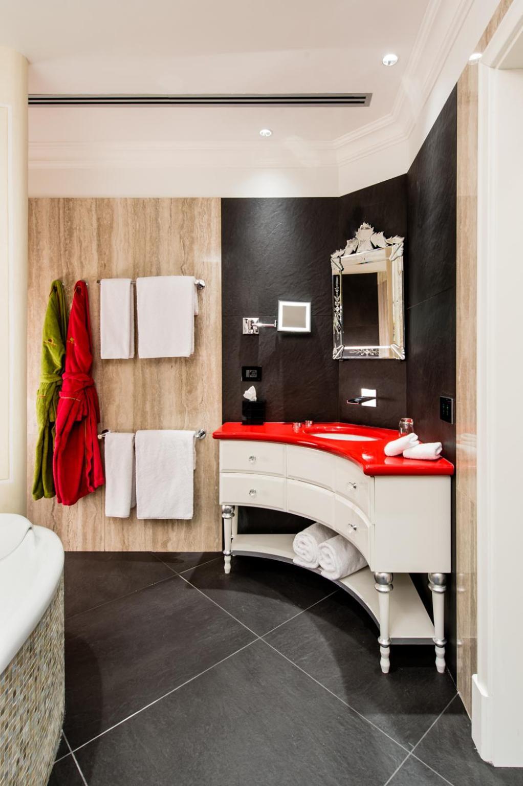Suite met Kingsize Bed en Bubbelbad