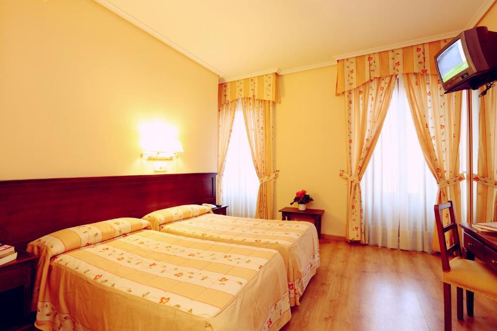 Double or Twin Room,28593791:JPEG