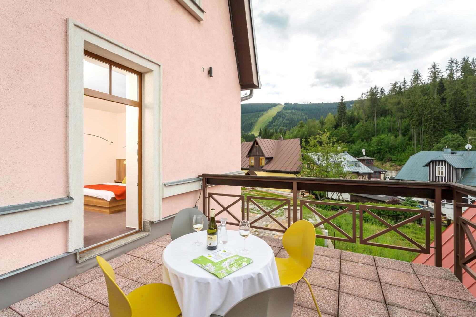 Doppelzimmer mit Terrasse