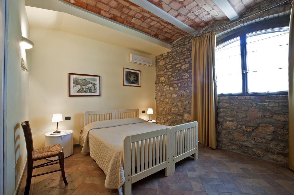 Double Room,22365039:JPEG