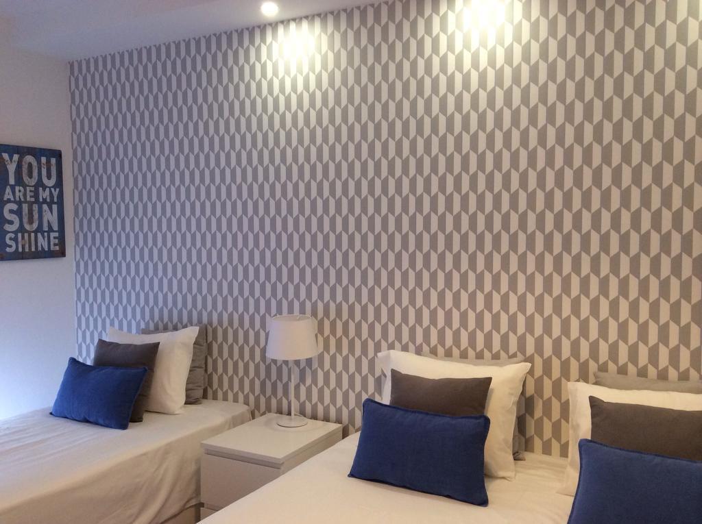 Quarto Triplo com Varanda