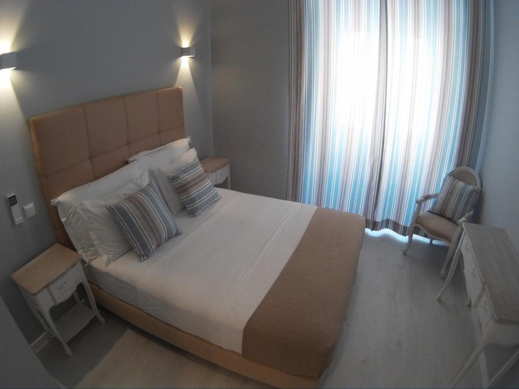 Quarto Comfort com Cama de Casal ou 2 de Solteiro
