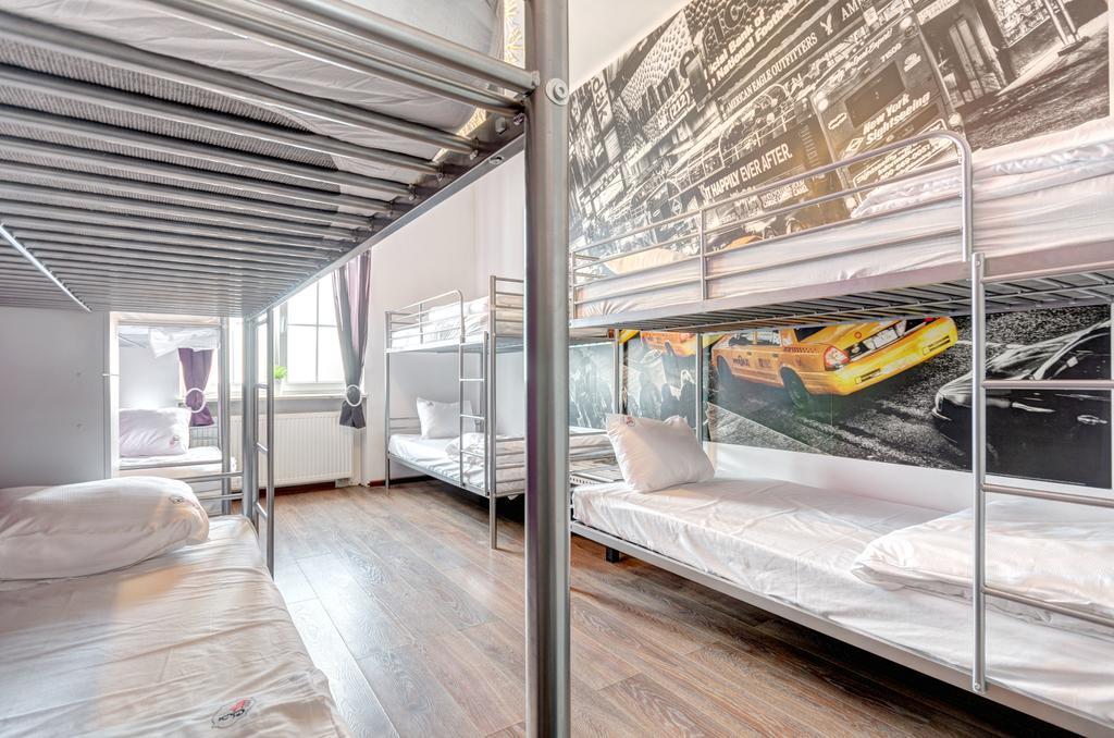 Bett im 6-Bett-Schlafsaal