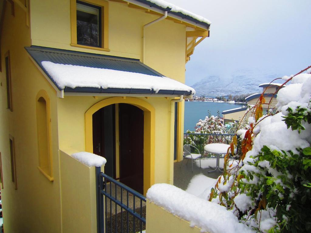 Lakeview Two-Bedroom Villa