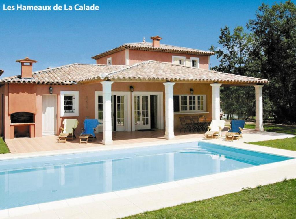 Villa avec Piscine Privée (10-12 Personnes)