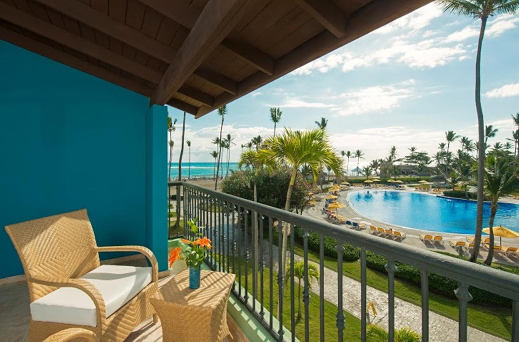 Suite Junior Privilege Individual con vistas a la piscina