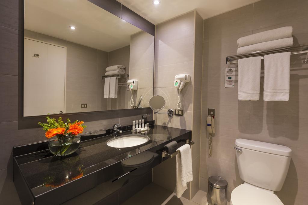 Quarto com 2 Camas de Solteiro