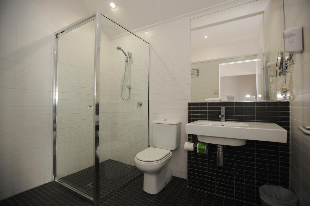 Premium Two-Bedroom Apartment Not pet friendly,42311005:JPEG