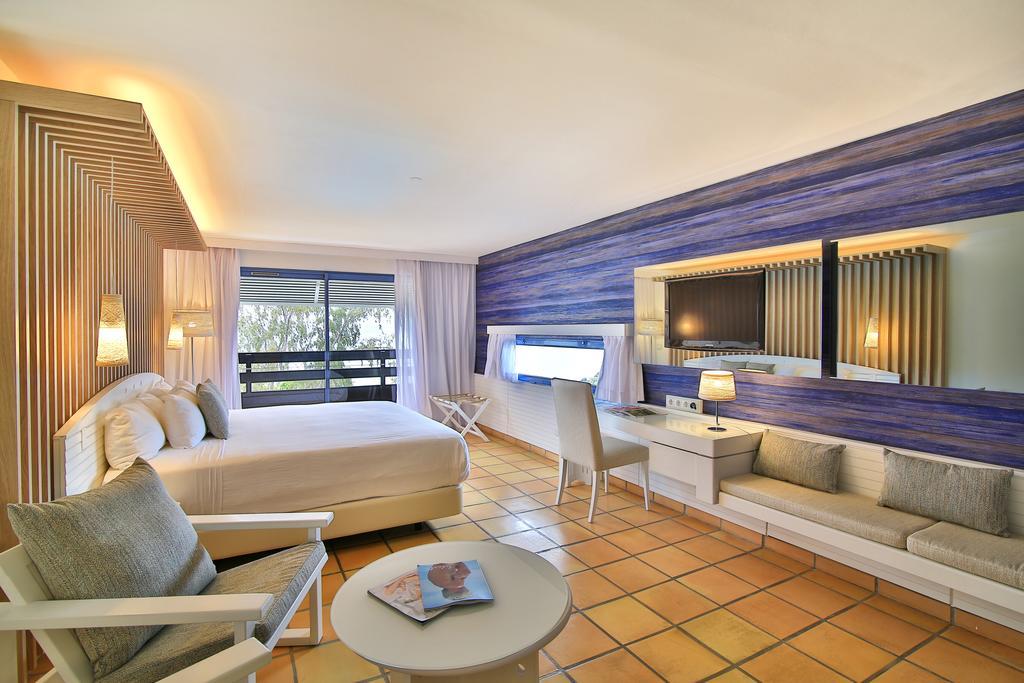 Junior Suite met Kingsize Bed - Uitzicht op Zee