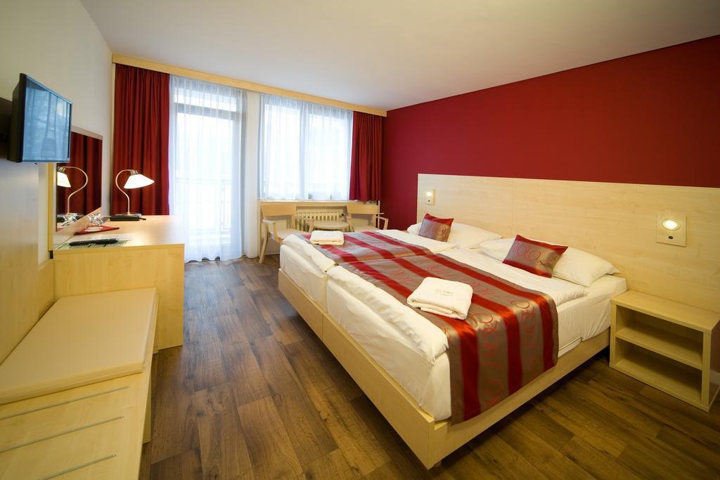 Dreibettzimmer