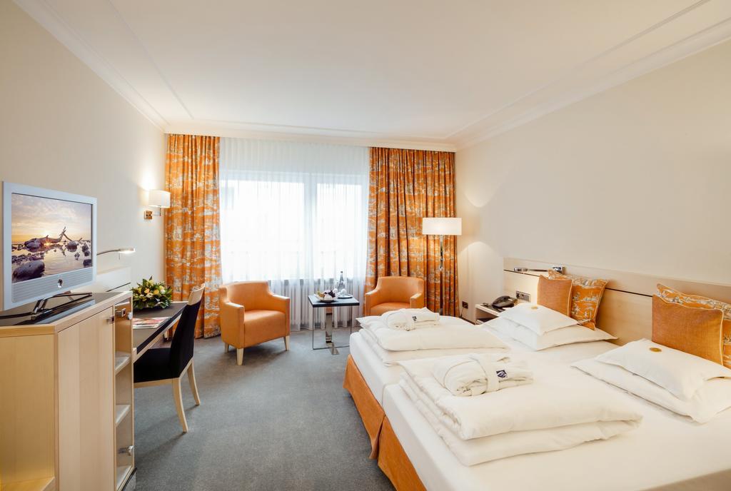 Standard Double Room,378590380:JPEG