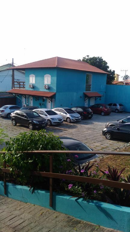 Quarto Triplo com Banheiro
