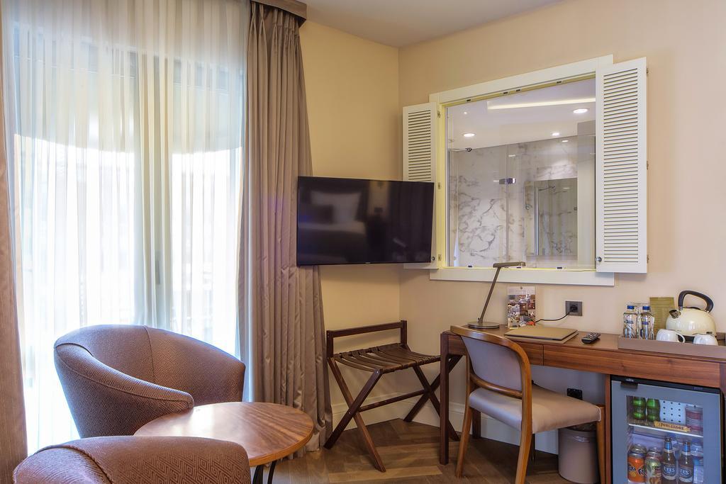 Junior Suite Deluxe con Vasca Idromassaggio e Terrazza Privata