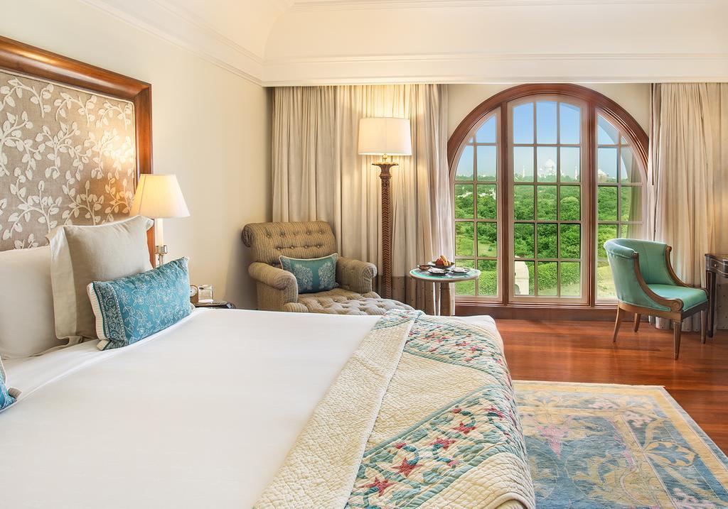 Deluxe Suite mit Blick auf das Taj Mahal