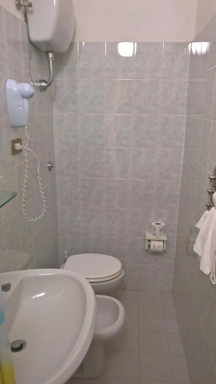 Camera Familiare (2 Adulti + 1 Bambino)