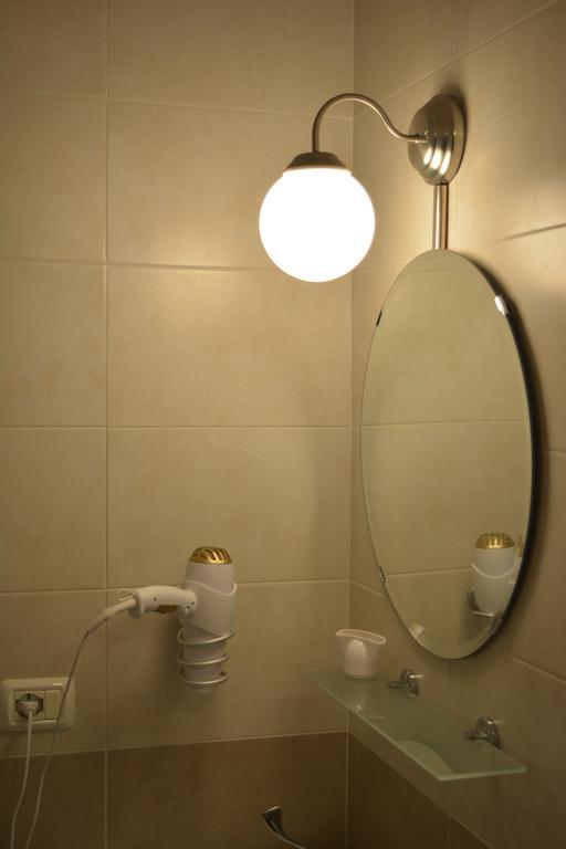 Deluxe Room,1772966172:JPEG
