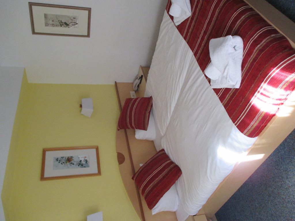 Double Room,976867891:JPEG
