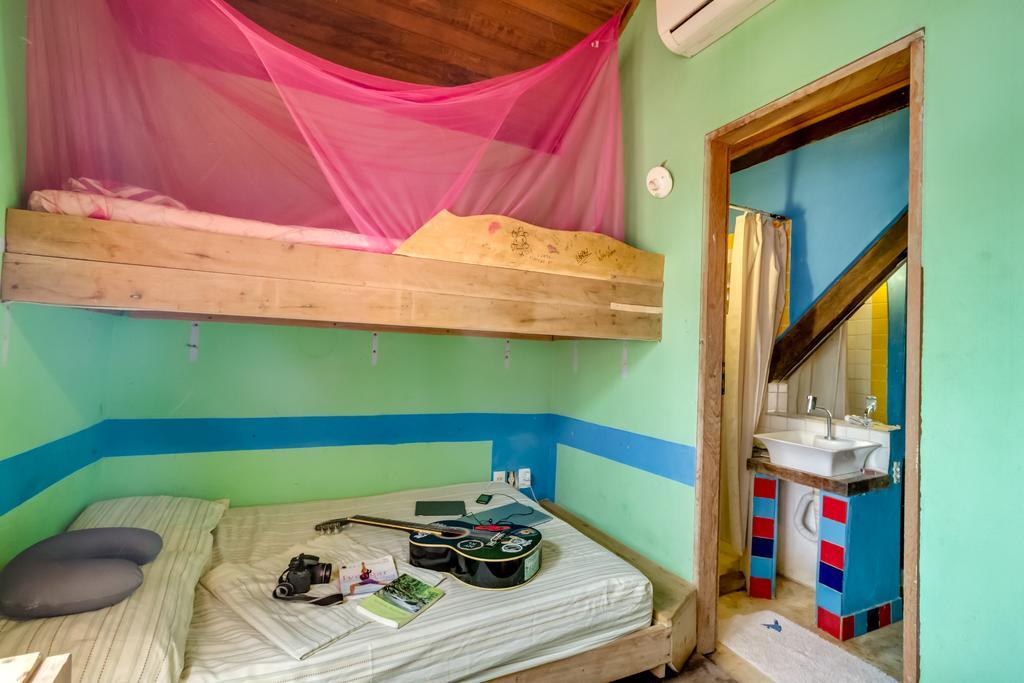 Cama em Dormitório Misto com 4 Camas