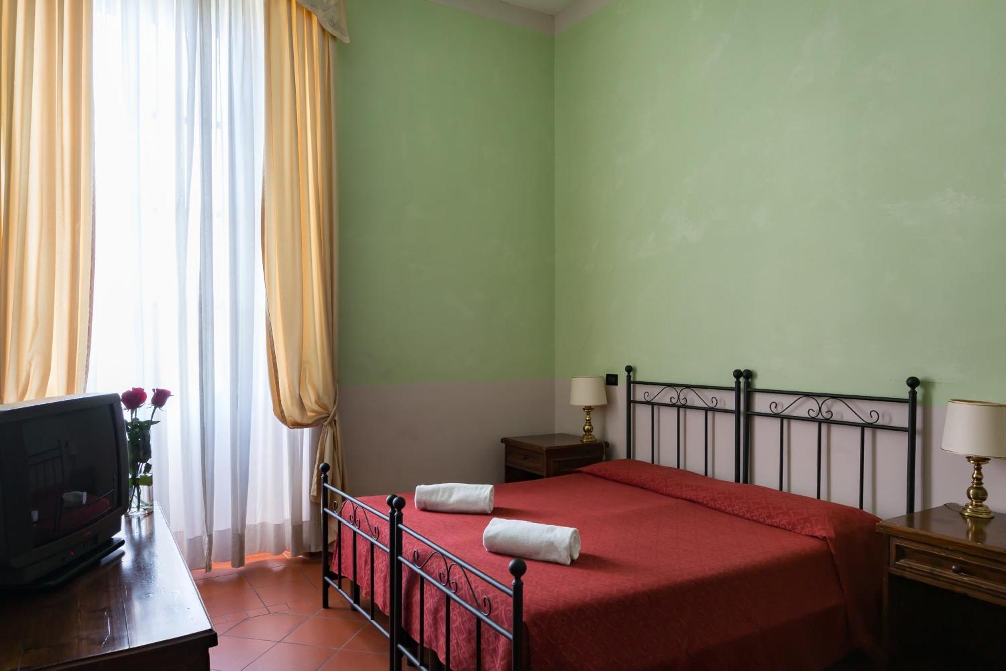 Quarto Superior com Cama de Casal ou 2 de Solteiro