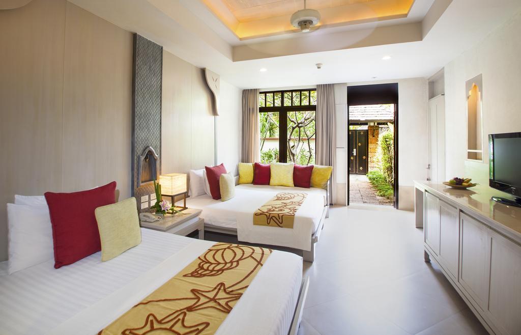 Deluxe Queen Room with Two Queen Beds