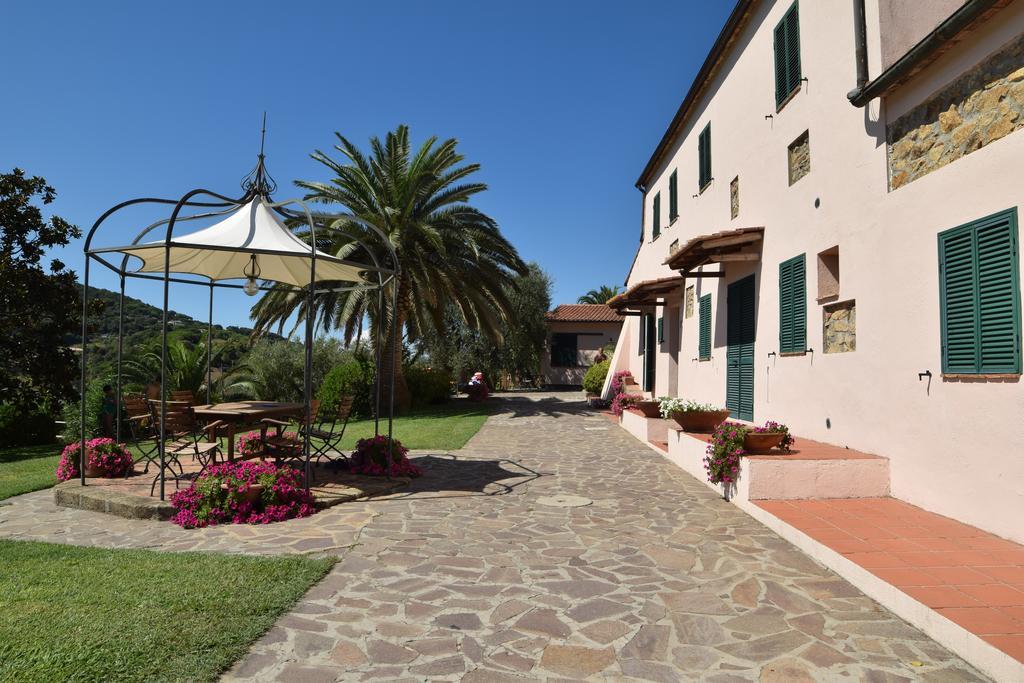 Appartamento con Vista Piscina