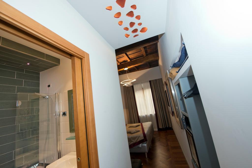 Deluxe Double or Twin Room with Spa Bath,418807128:JPEG