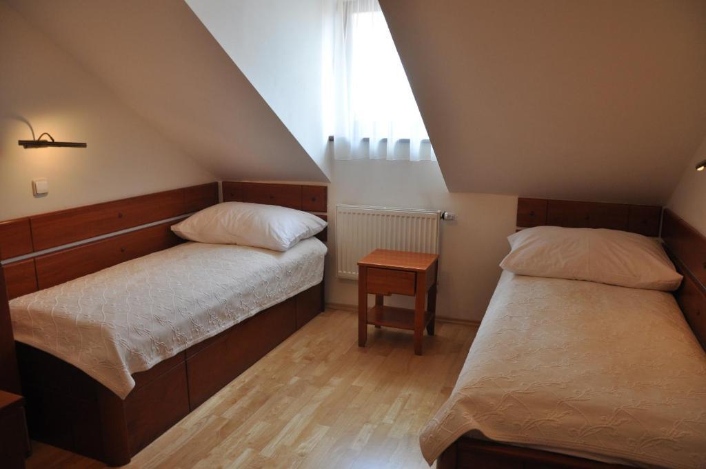 Zweibettzimmer - Dachgeschoss
