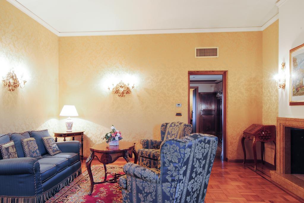 Presidential Suite,425136060:JPEG