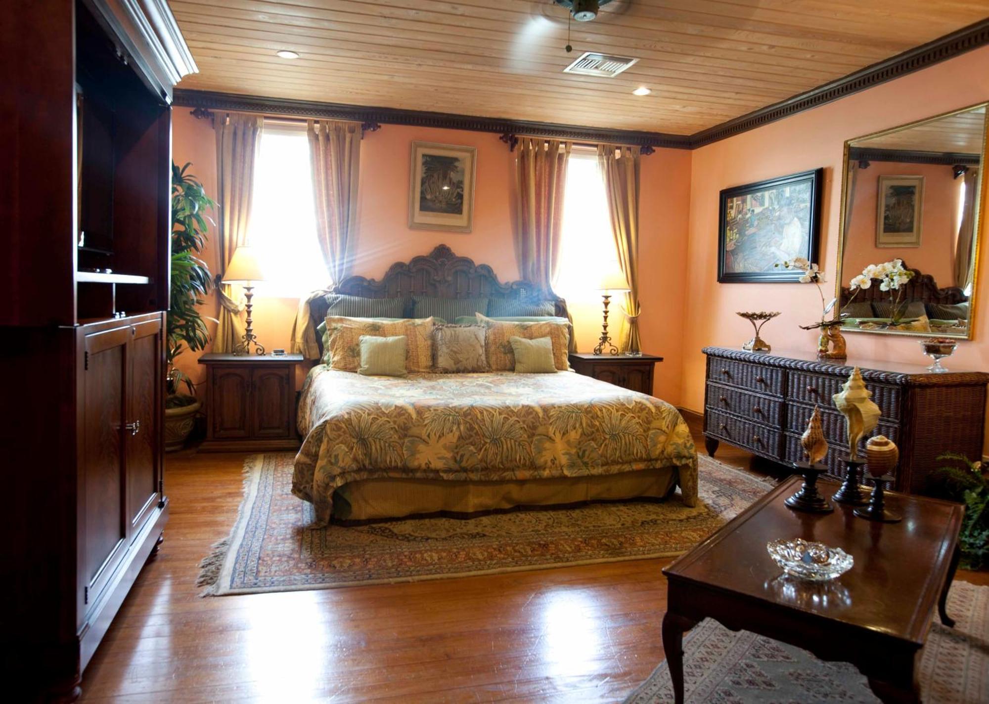 Luxury King Room,1213115401:JPEG