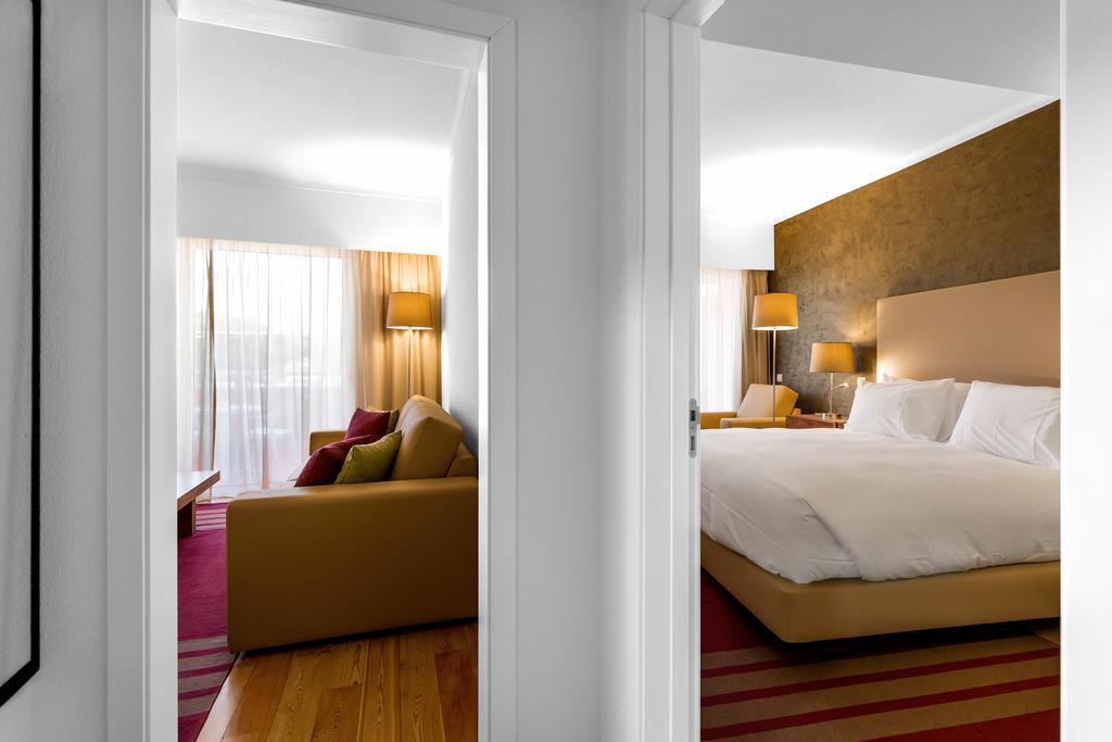 Suite Grand con piscina y jardín