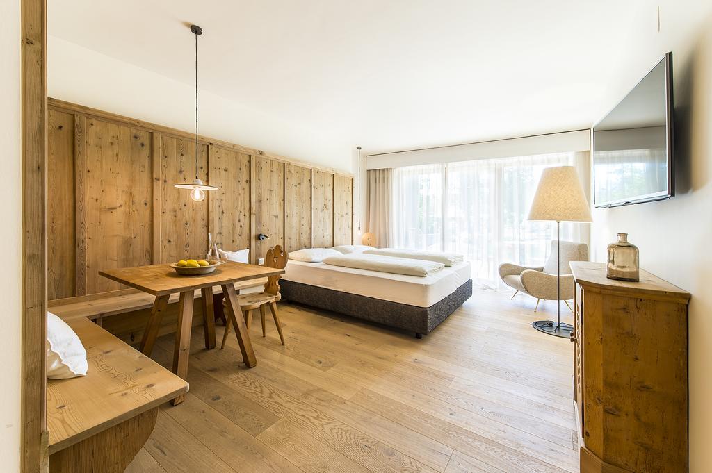 Deluxe King Suite with Terrace and Garden View