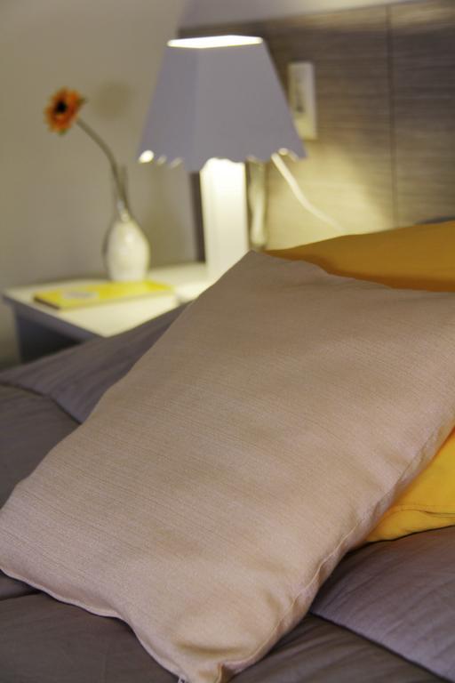 Quarto com Cama de Casal ou 2 de Solteiro e Banheiro
