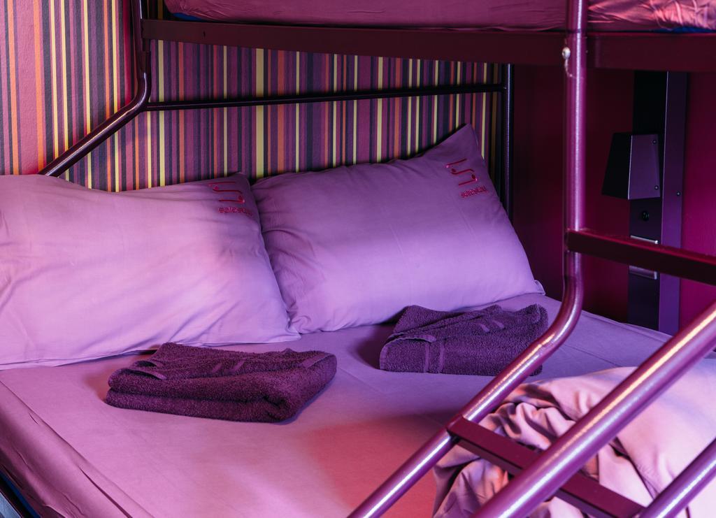 Chambre Triple avec Salle de Bains Commune