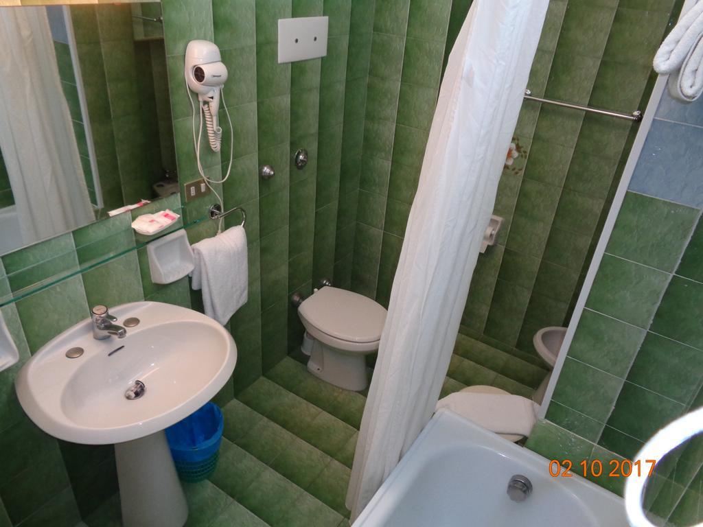 Dreibettzimmer