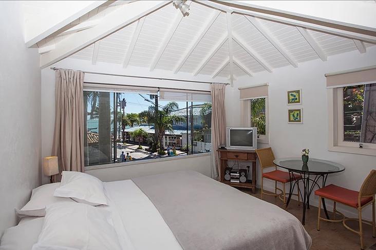 Quarto Standard com Cama de Casal ou 2 de Solteiro e Vista do Mar