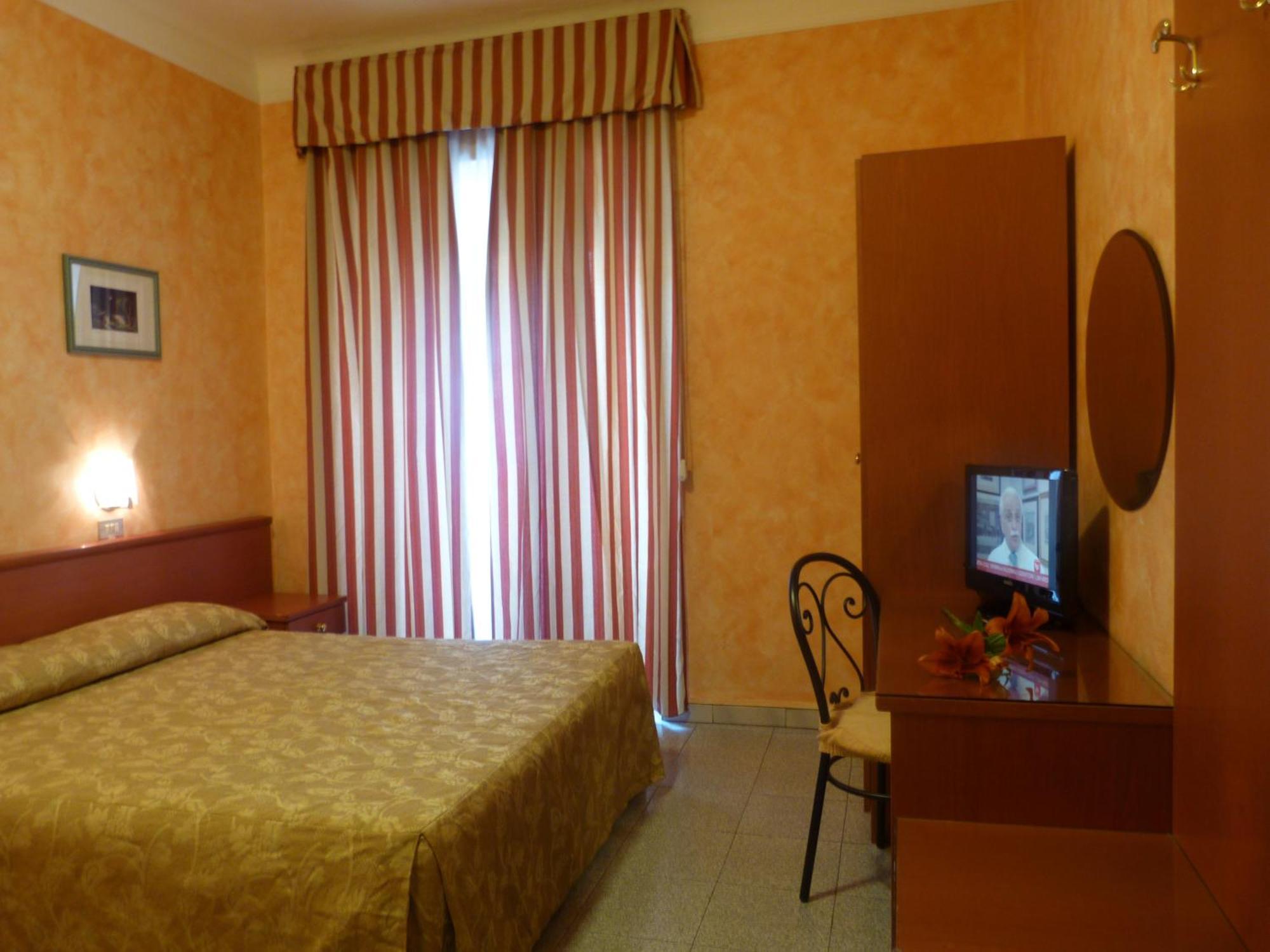 Double Room,182127399:JPEG