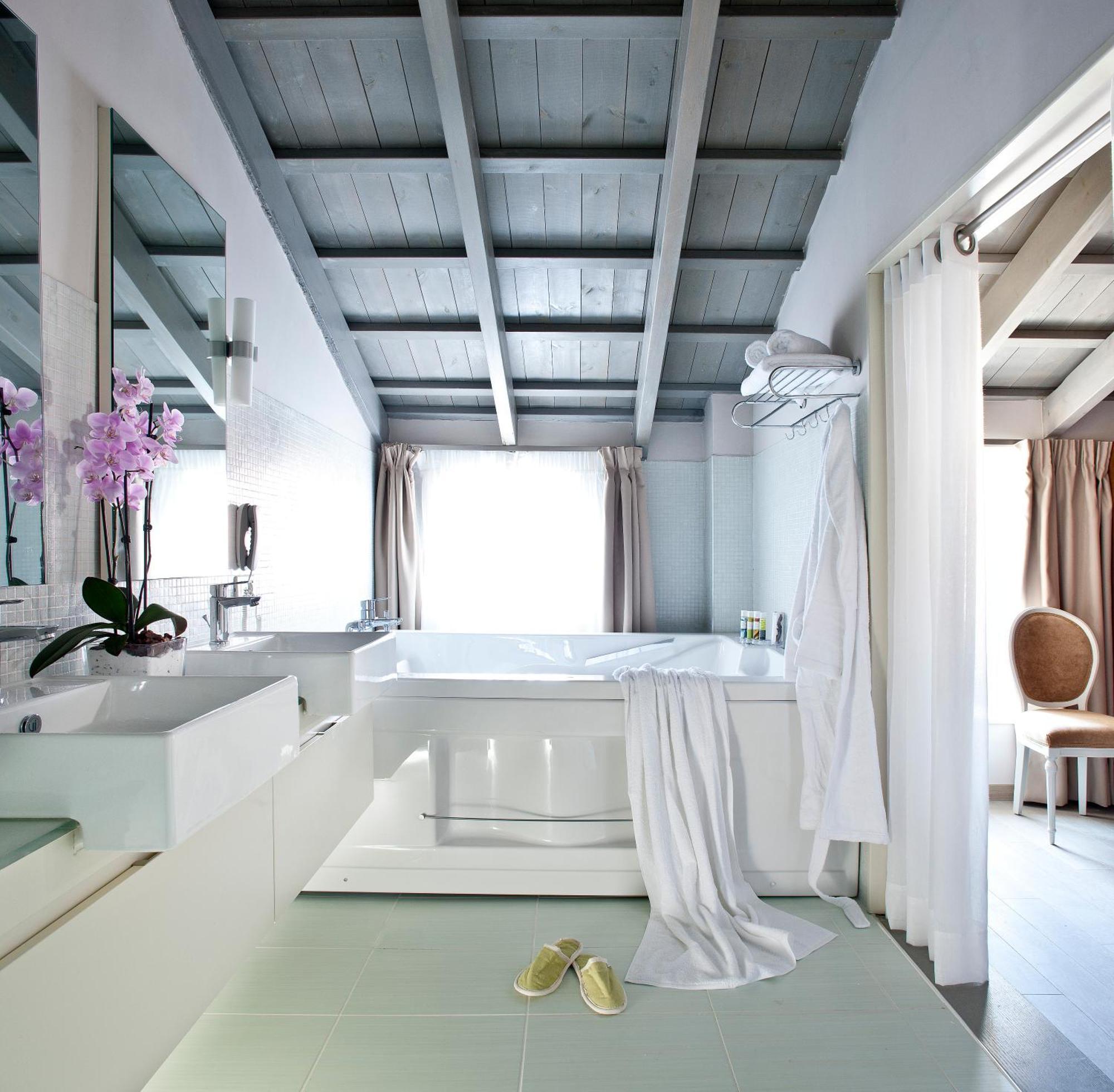 Luxe Suite - Estate